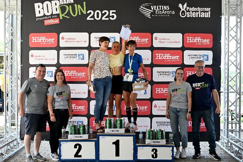 Franziska Espeter gelingt Hattrick beim BobbahnRun: Henrik Hoffmann gewinnt erstmals bei den Männern