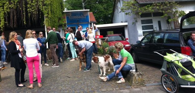 Anwohnerinformationen und Verkehrsbehinderungen